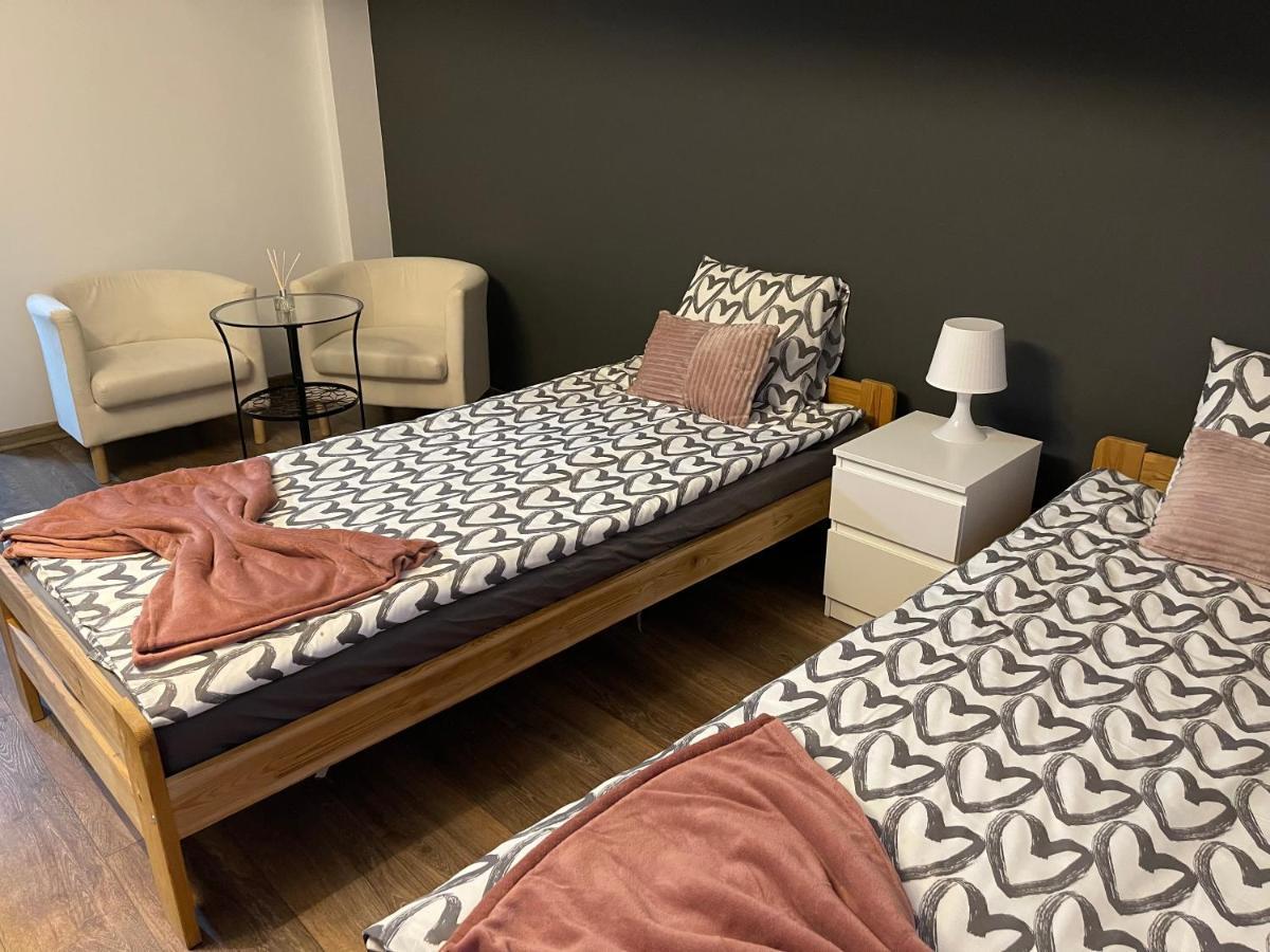 Apartament Rodzinny Ostrowiec Sw Островець-Свентокшиський Екстер'єр фото