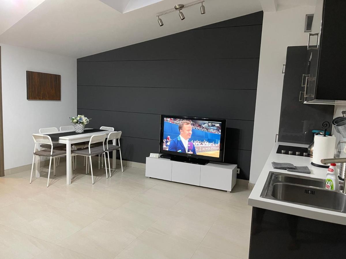 Apartament Rodzinny Ostrowiec Sw Островець-Свентокшиський Екстер'єр фото