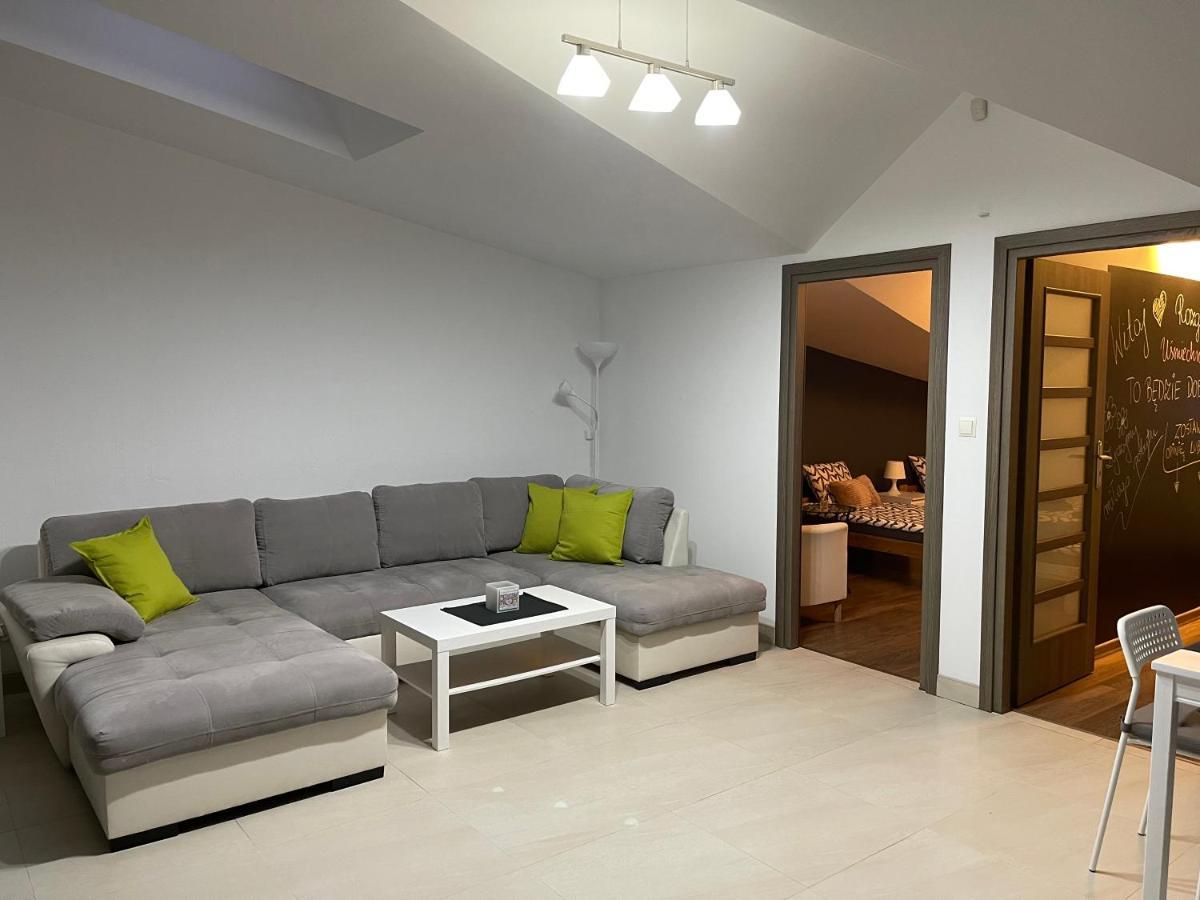 Apartament Rodzinny Ostrowiec Sw Островець-Свентокшиський Екстер'єр фото