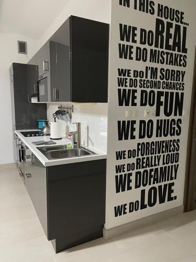 Apartament Rodzinny Ostrowiec Sw Островець-Свентокшиський Екстер'єр фото