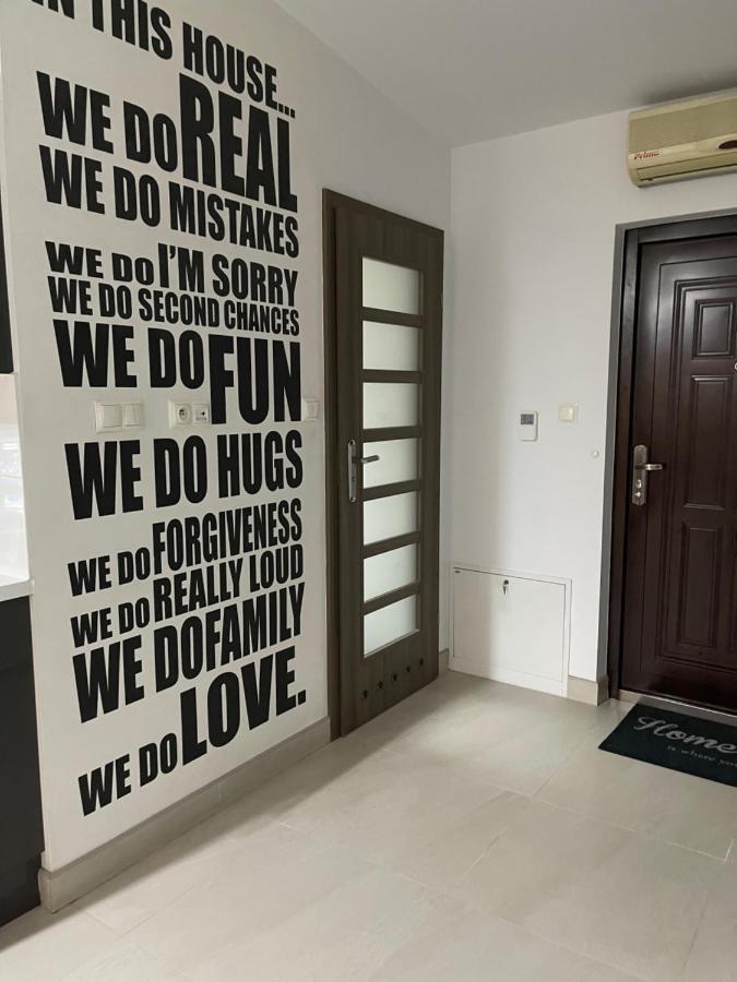 Apartament Rodzinny Ostrowiec Sw Островець-Свентокшиський Екстер'єр фото